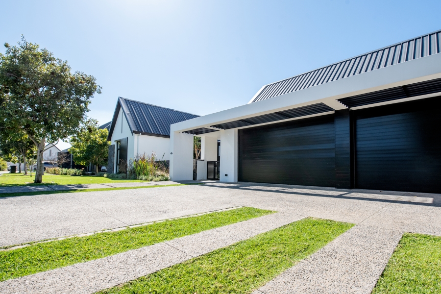 5 Bedroom Property for Sale in Val De Vie Estate Western Cape